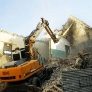 Antes de la demolición de una vivienda ilegal se habrá de indemnizar a los propietarios