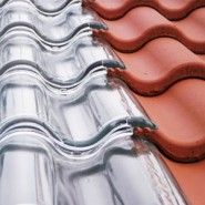 Un nuevo sistema de tejas de vidrio revoluciona la energía del hogar